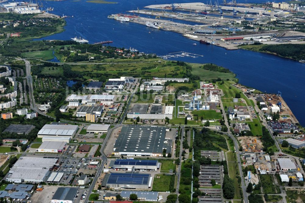 Rostock von oben - Gewerbegebiet gegenüber vom Hafen Rostock im Bundesland Mecklenburg-Vorpommern