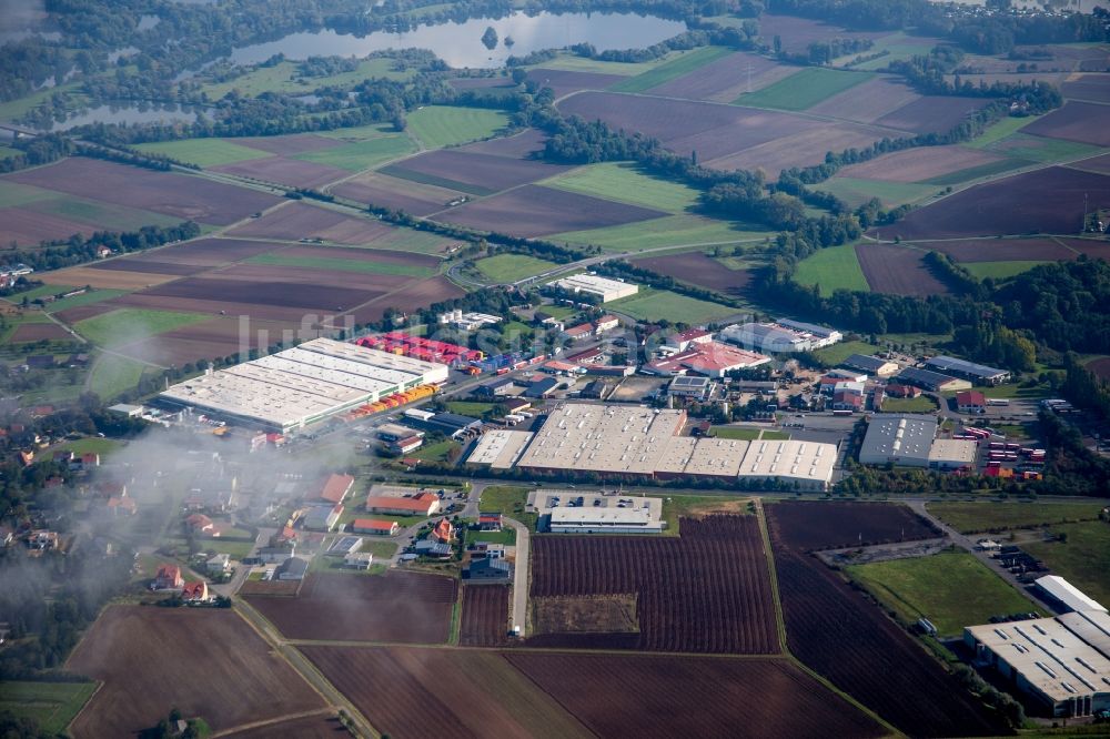 Knetzgau von oben - Gewerbegebiet Gewerbegebiet An der Siechkapelle in Knetzgau im Bundesland Bayern, Deutschland