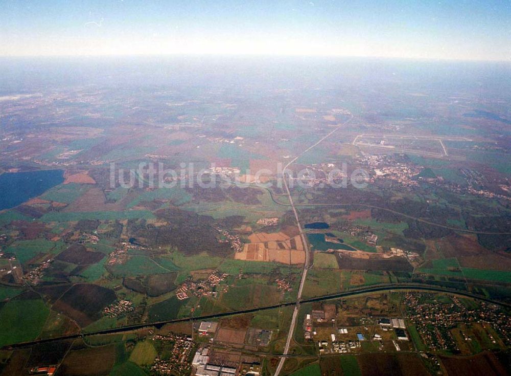 Luftbild Leipzig - Gröbers - Gewerbegebiet Großkugel an der BAB A14 (Nähe Schkeuditzer Kreuz) ein Projekt der HVB Immobilienmanagement AG Blick nach Nord im Bild auch Flughafen Leipzig - Halle 06