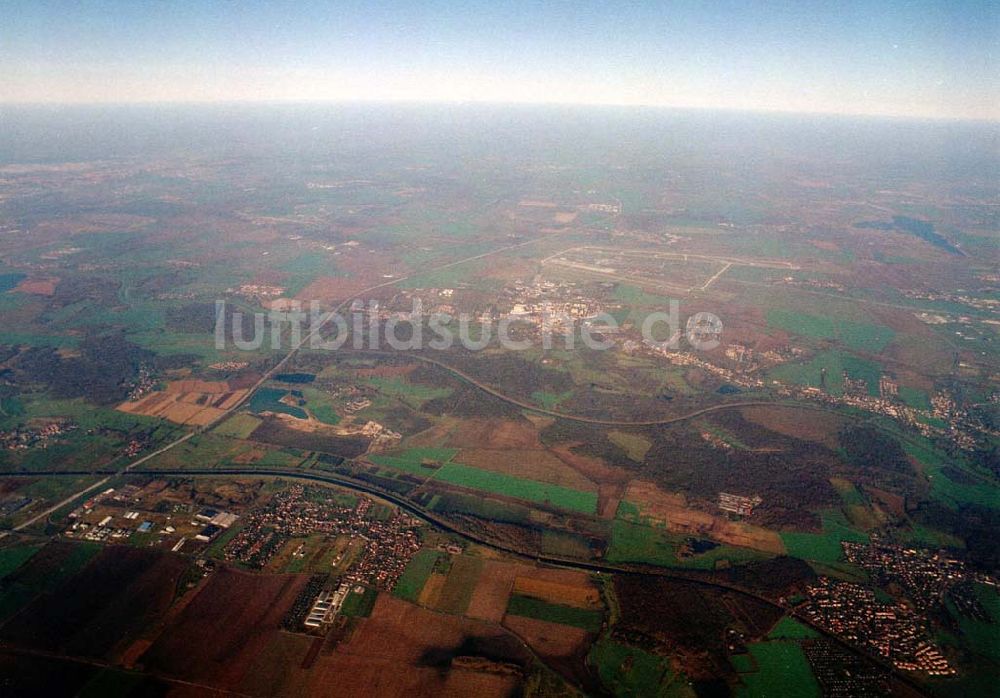 Leipzig - Gröbers von oben - Gewerbegebiet Großkugel an der BAB A14 (Nähe Schkeuditzer Kreuz) ein Projekt der HVB Immobilienmanagement AG Blick nach Nord im Bild auch Flughafen Leipzig - Halle 06