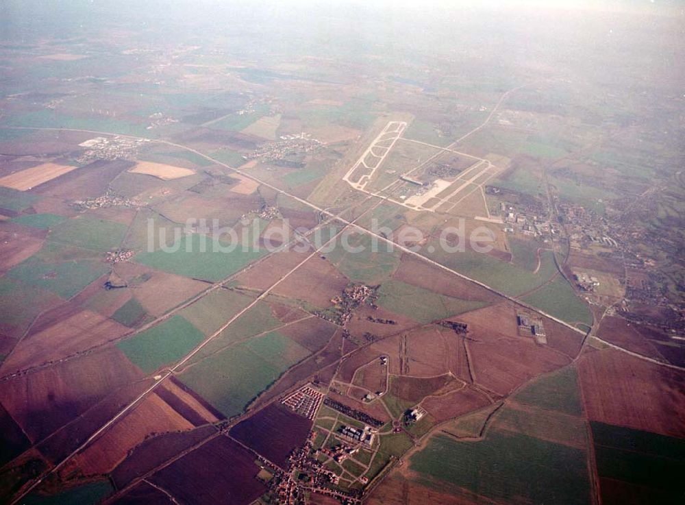 Luftaufnahme Leipzig - Gröbers - Gewerbegebiet Großkugel an der BAB A14 (Nähe Schkeuditzer Kreuz) ein Projekt der HVB Immobilienmanagement AG Blick nach Nordost im Bild auch Flughafen Leipzig - Halle 06