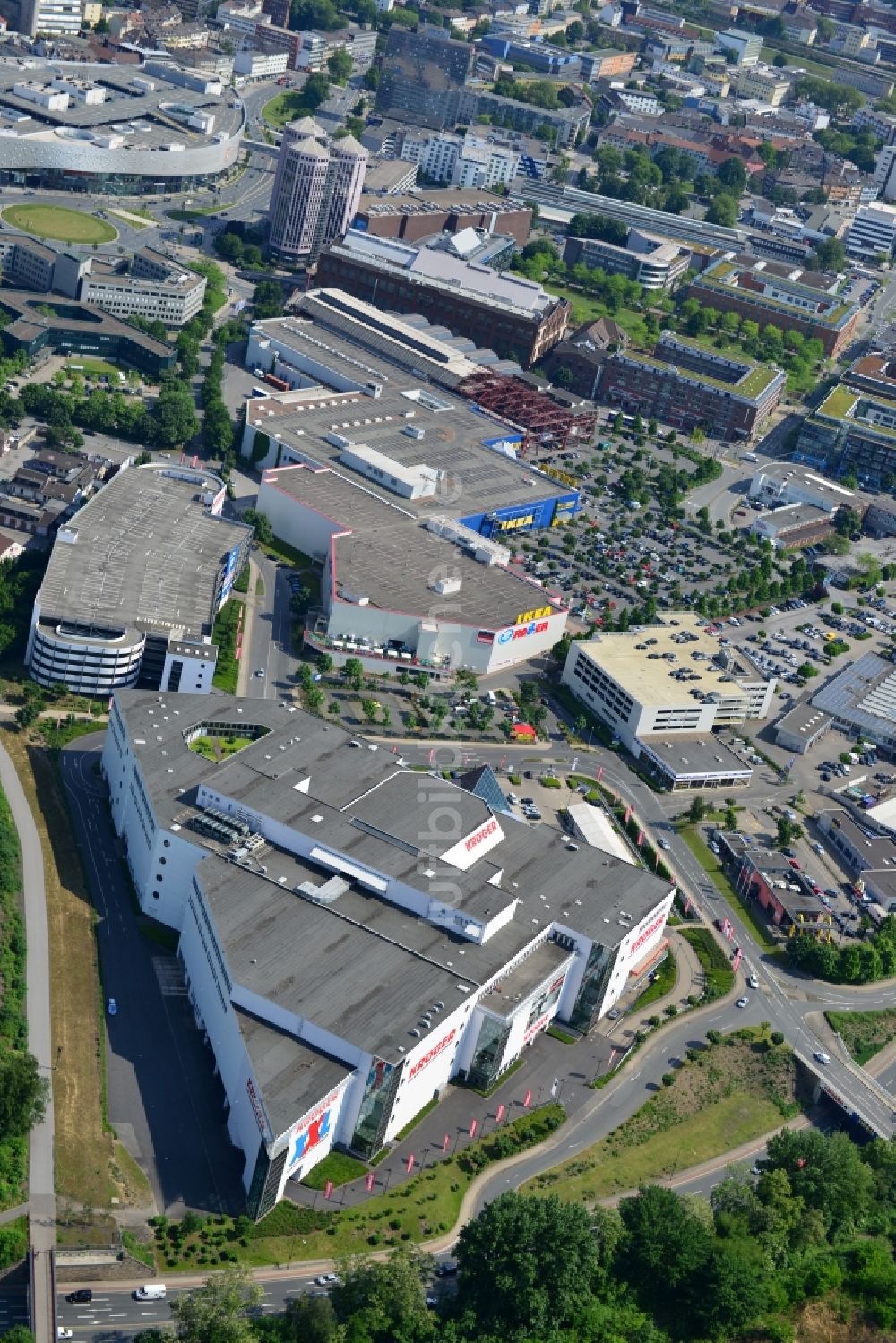 Essen aus der Vogelperspektive: Gewerbegebiet an der Hans-Böckler-Straße / Altendorfer Straße in Essen in Nordrhein-Westfalen