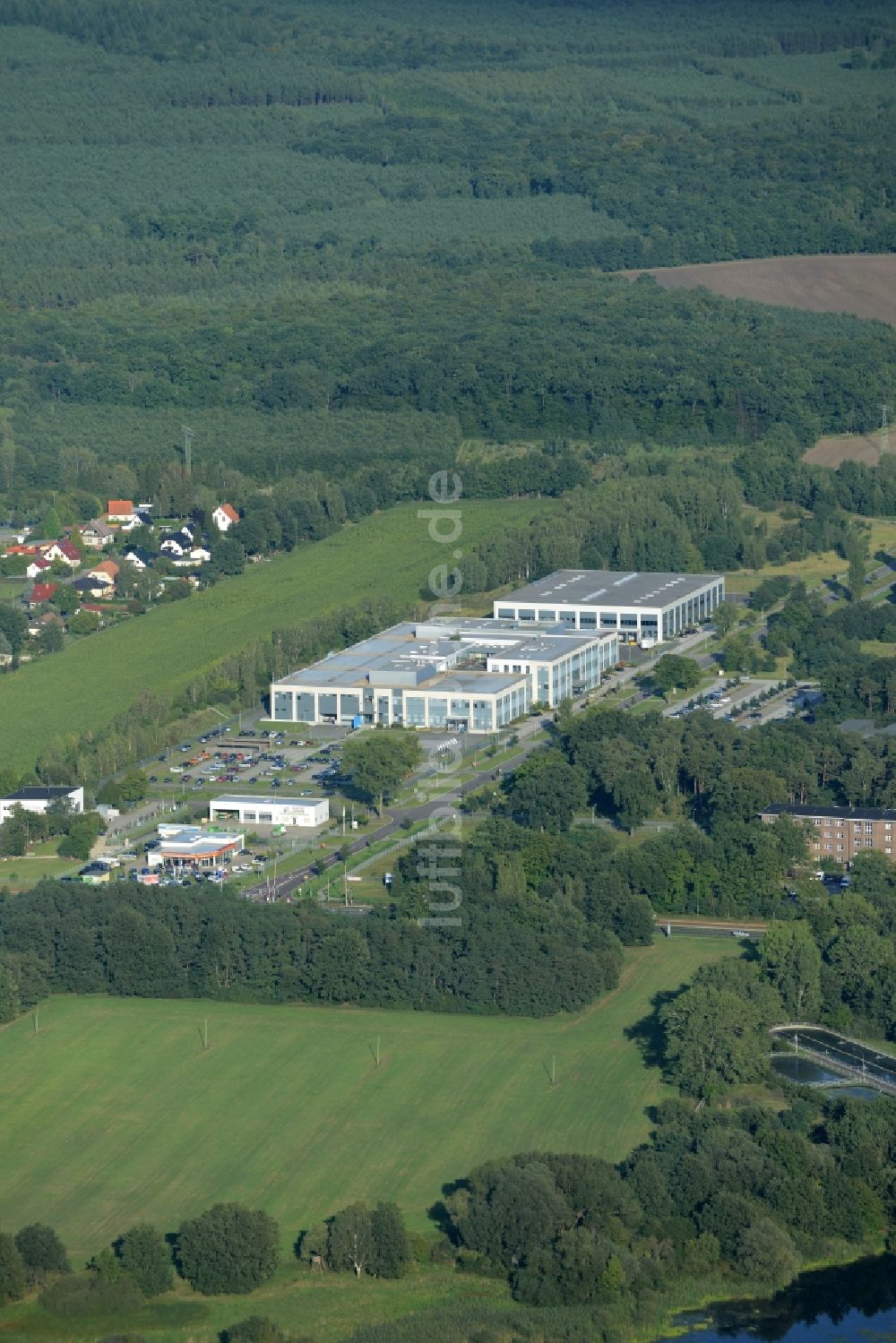 Rathenow von oben - Gewerbegebiet Heidefeld im Süden von Rathenow im Bundesland Brandenburg