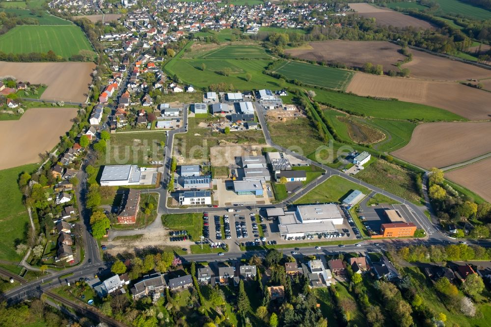 Hamm aus der Vogelperspektive: Gewerbegebiet Herbert-Rust-Weg und Soester Straße in Hamm im Bundesland Nordrhein-Westfalen