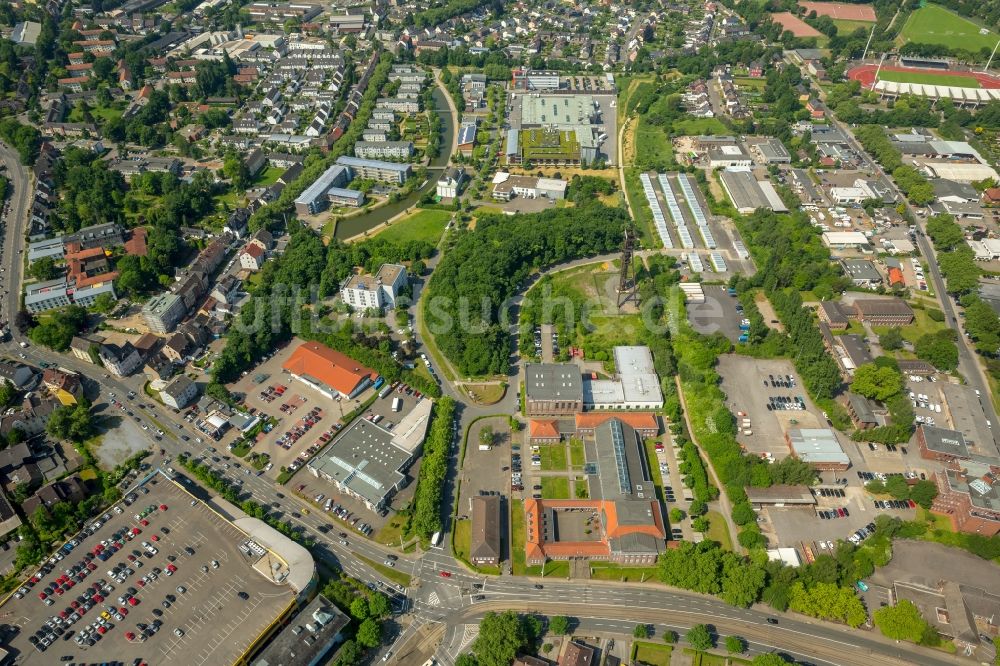 Luftbild Bochum - Gewerbegebiet Holland mit der stillgelegten Zeche Holland im Ortsteil Wattenscheid in Bochum im Bundesland Nordrhein-Westfalen, Deutschland