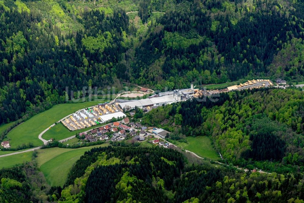 Buchenbach aus der Vogelperspektive: Gewerbegebiet Holzverarbeitung Firma Dold in Buchenbach im Bundesland Baden-Württemberg, Deutschland