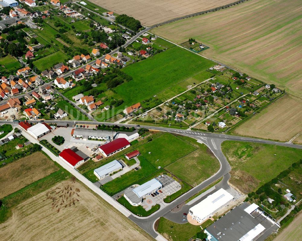 Hüpstedt von oben - Gewerbegebiet in Hüpstedt im Bundesland Thüringen, Deutschland