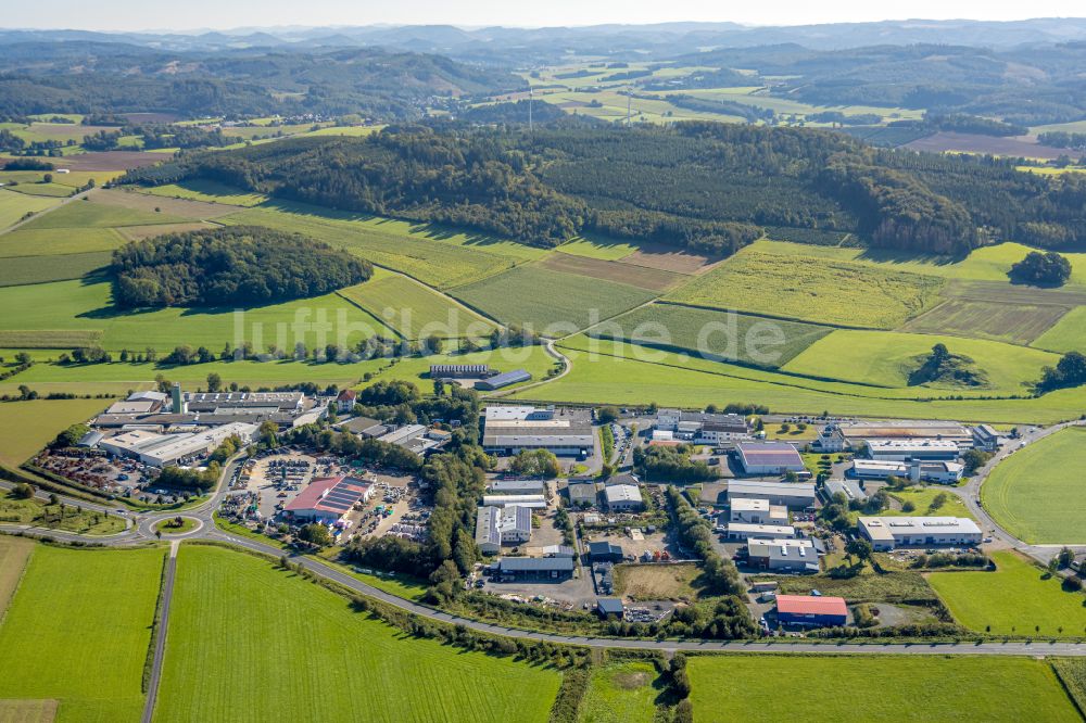 Höveringhausen von oben - Gewerbegebiet in Höveringhausen im Bundesland Nordrhein-Westfalen, Deutschland