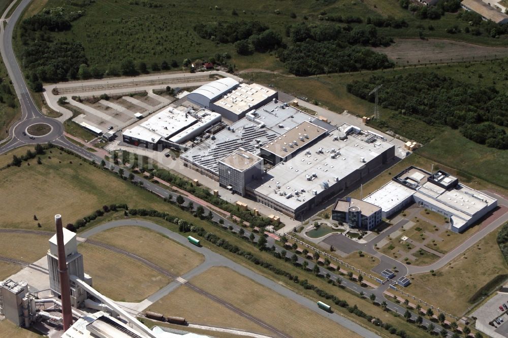 Wolfen OT Thalheim von oben - Gewerbegebiet- und Industriestandort Solar Valley in Wolfen OT Thalheim in Sachsen-Anhalt