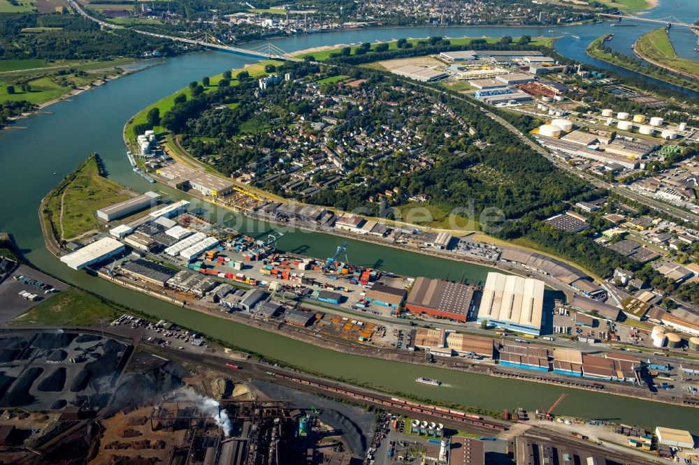 Luftbild Duisburg - Gewerbegebiet Kasseler Feld am Ufer des Rhein in Duisburg im Bundesland Nordrhein-Westfalen