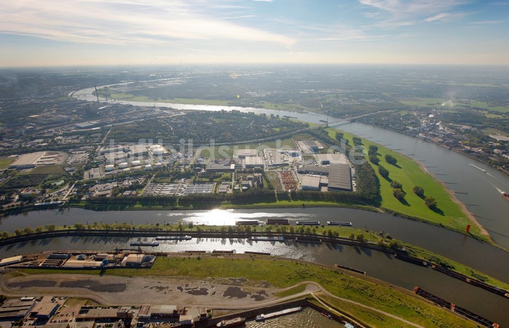 Duisburg von oben - Gewerbegebiet Kasslerfeld in Duisburg im Bundesland Nordrhein-Westfalen