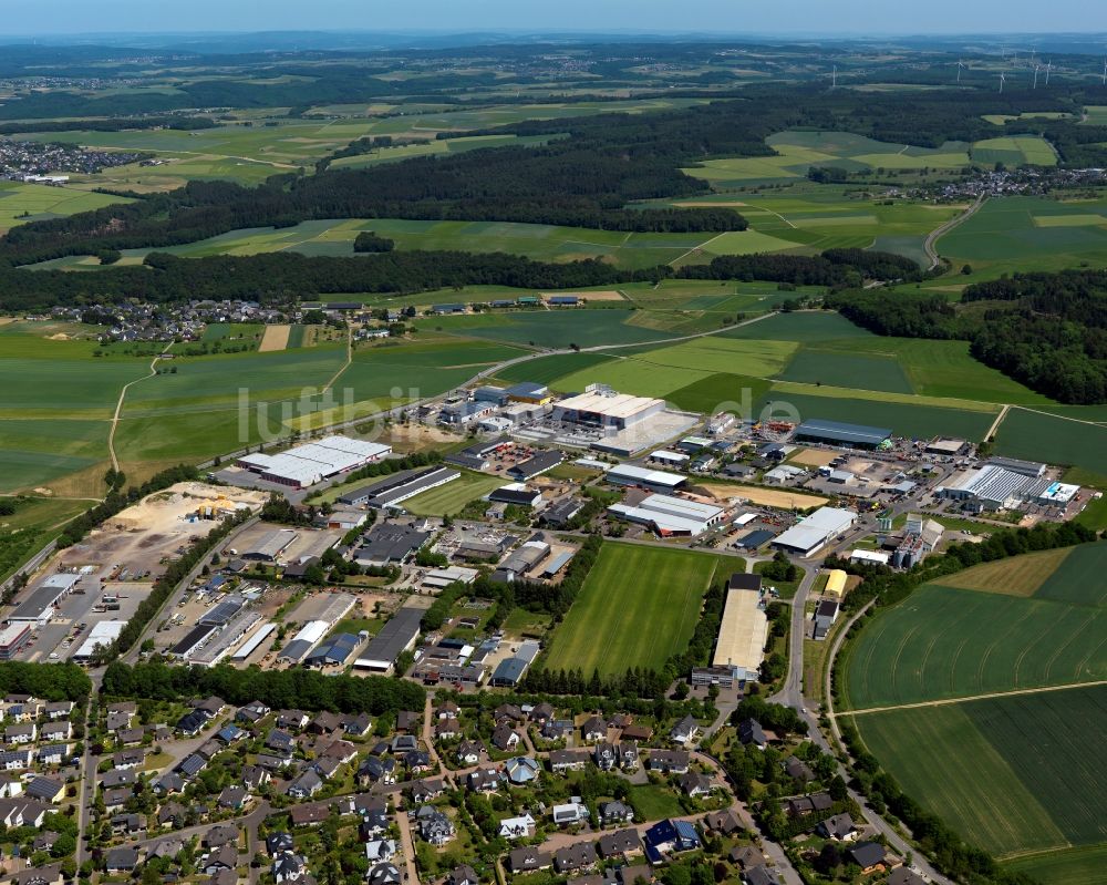 Kastellaun von oben - Gewerbegebiet in Kastellaun im Bundesland Rheinland-Pfalz