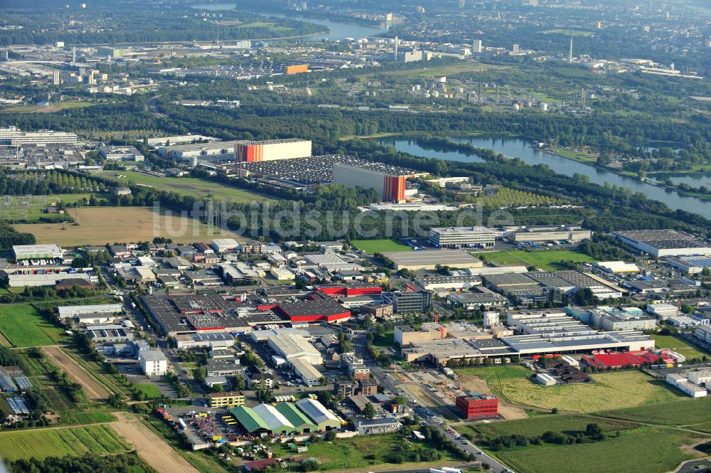 Köln aus der Vogelperspektive: Gewerbegebiet Köln-Rheinkassel