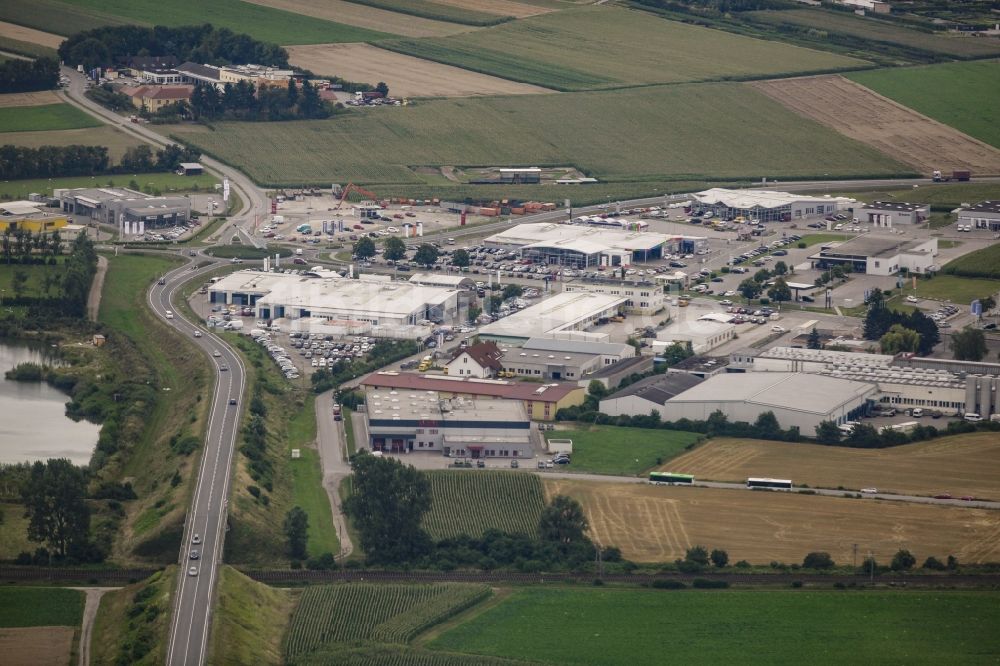 Tulln an der Donau von oben - Gewerbegebiet Königstetter Straße in Tulln an der Donau in Niederösterreich, Österreich