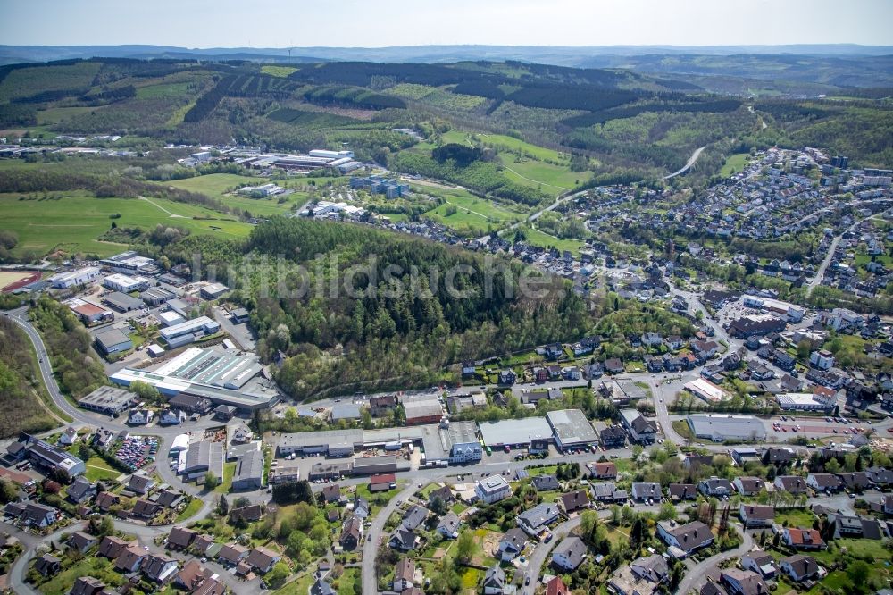 Luftbild Netphen - Gewerbegebiet an der Kreuztaler Straße im Ortsteil Dreis-Tiefenbach in Netphen im Bundesland Nordrhein-Westfalen, Deutschland