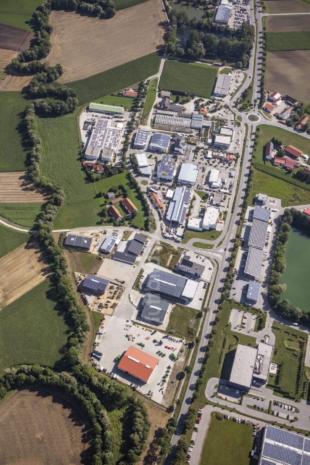 Haselfurth von oben - Gewerbegebiet im Nordosten von Haselfurth im Bundesland Bayern, Deutschland