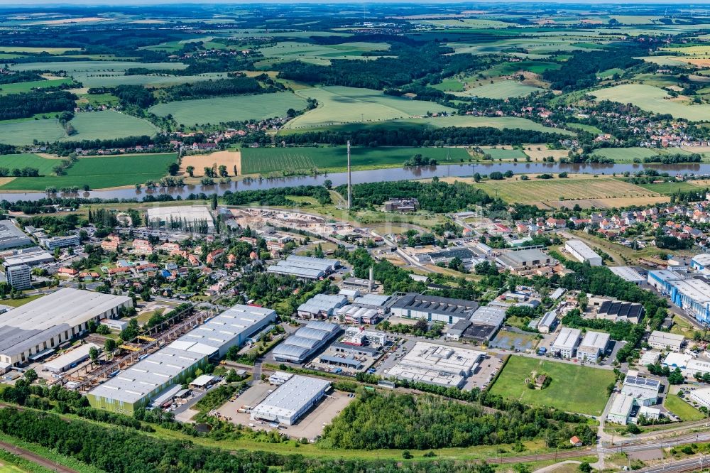 Radebeul aus der Vogelperspektive: Gewerbegebiet im Ortsteil Kötitz in Radebeul im Bundesland Sachsen, Deutschland