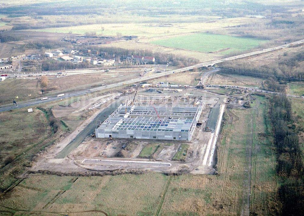 Luftaufnahme Berlin - Pankow - Gewerbegebiet Pankow - Nord der BLEG an der gleichnamigen Autobahnabfahrt zum Berliner Ring.