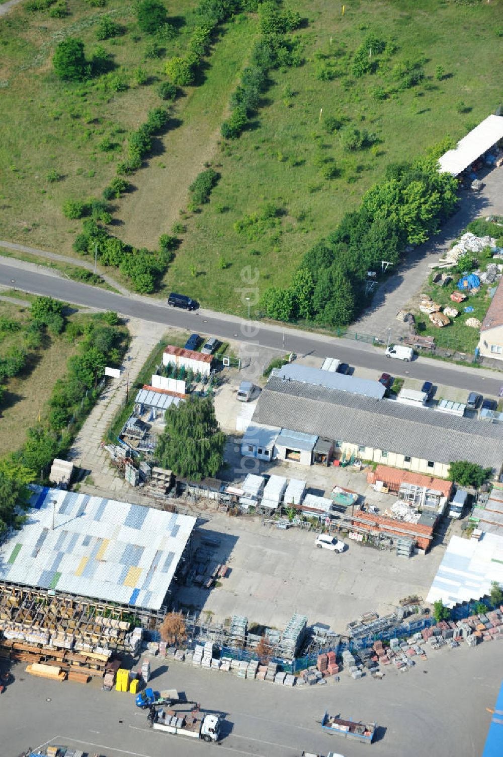 Bernau von oben - Gewerbegebiet Pappelallee in Bernau mit dem Hauptsitz der Firma BFB Böttcher Fensterbau GmbH