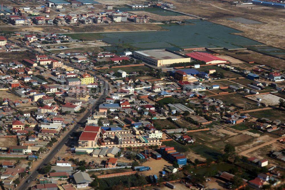 Phnom Penh aus der Vogelperspektive: Gewerbegebiet in Phnom Penh