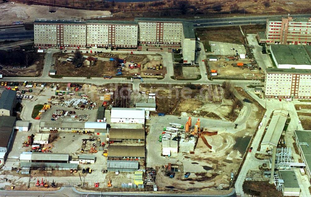 Berlin von oben - 26.03.1995 Gewerbegebiet an der Rhinstraße in Berlin - Lichtenberg