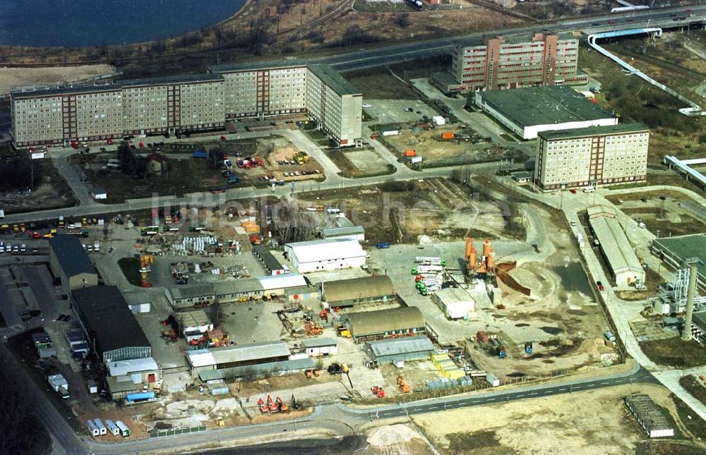 Berlin aus der Vogelperspektive: 26.03.1995 Gewerbegebiet an der Rhinstraße in Berlin - Lichtenberg