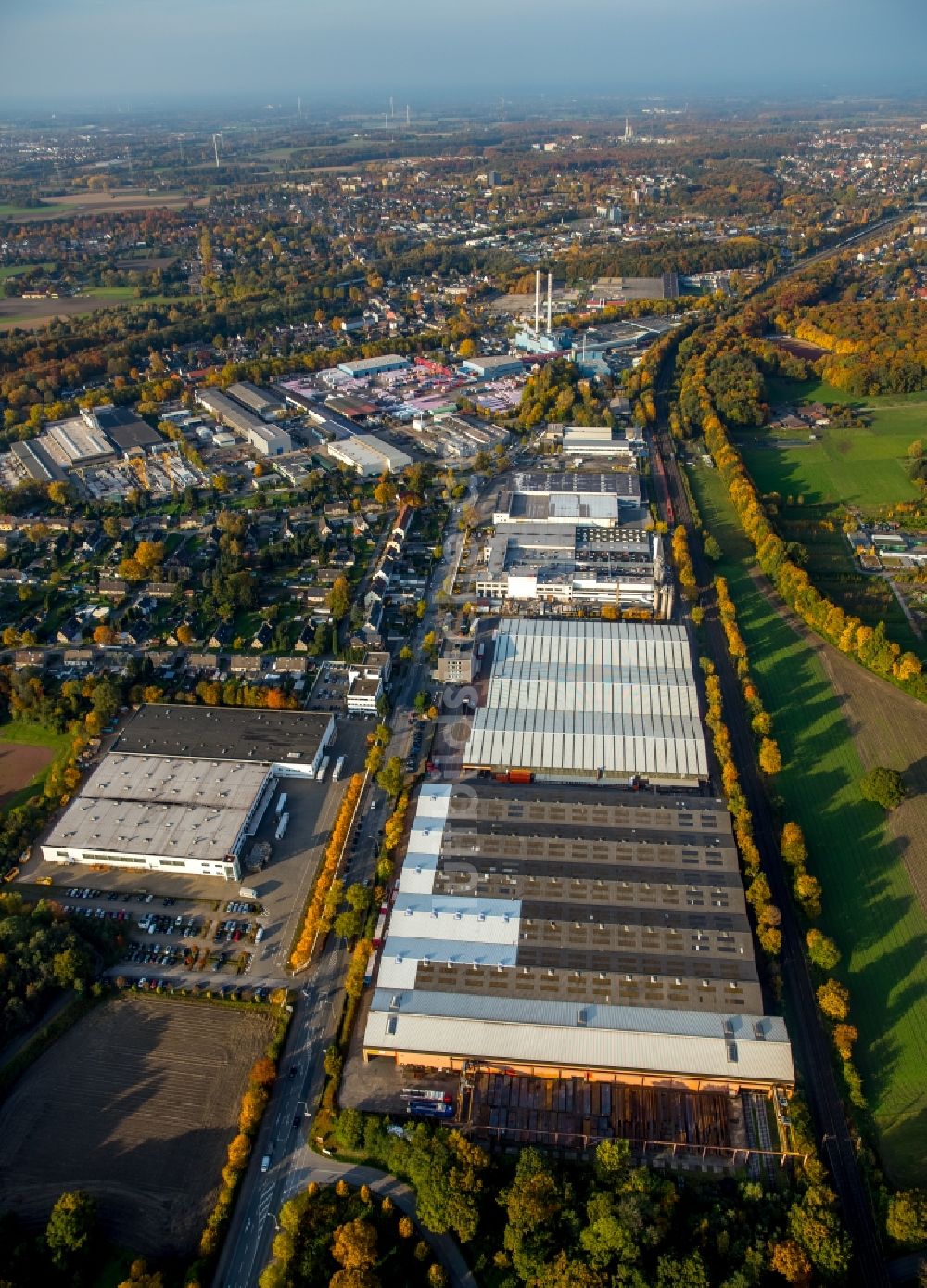 Gladbeck aus der Vogelperspektive: Gewerbegebiet Salzgitter Stahlhandel GmbH Beisenstraße in Gladbeck im Bundesland Nordrhein-Westfalen