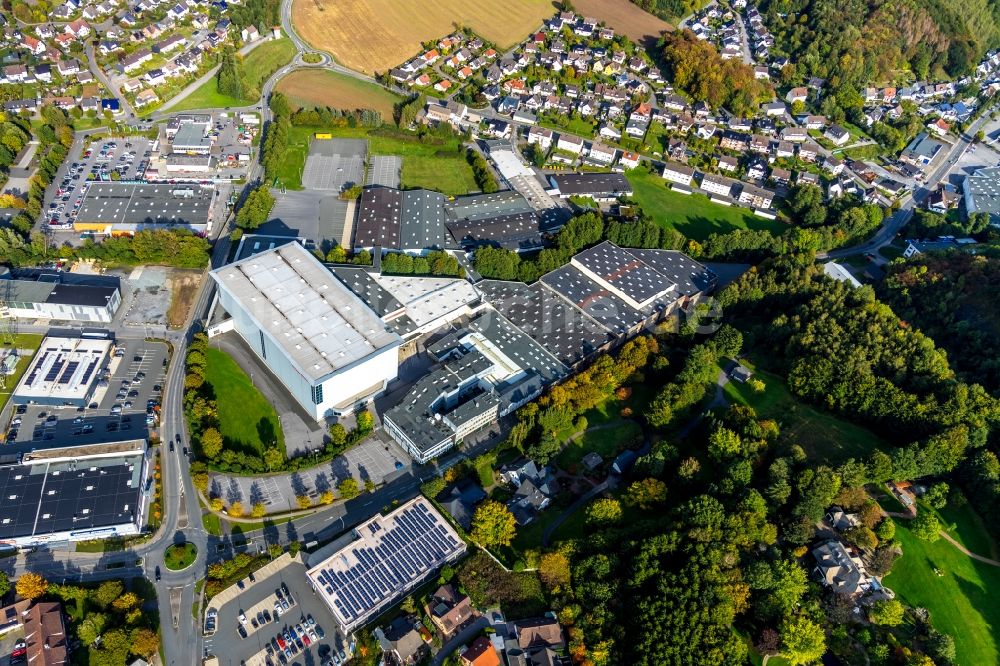 Sundern (Sauerland) aus der Vogelperspektive: Gewerbegebiet SEVERIN Elektrogeräte GmbH in Sundern (Sauerland) im Bundesland Nordrhein-Westfalen, Deutschland