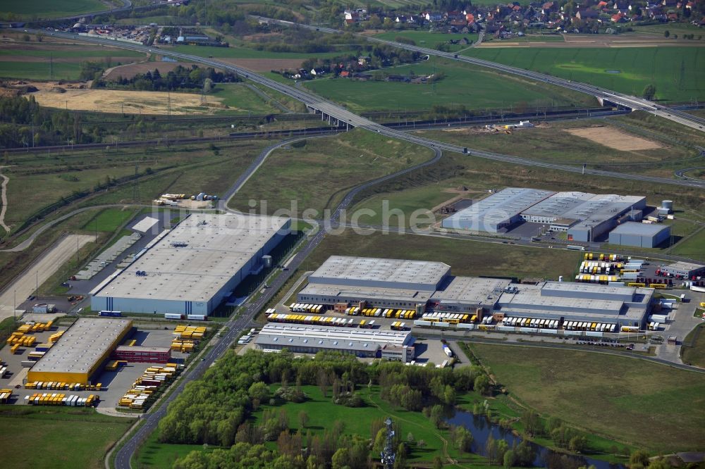 Wustermark von oben - Gewerbegebiet mit dem Speditions- und Logistikzentrum des DHL Hub Verteilerzentrum am Bremer Ring in Wustermark im Bundesland Brandenburg