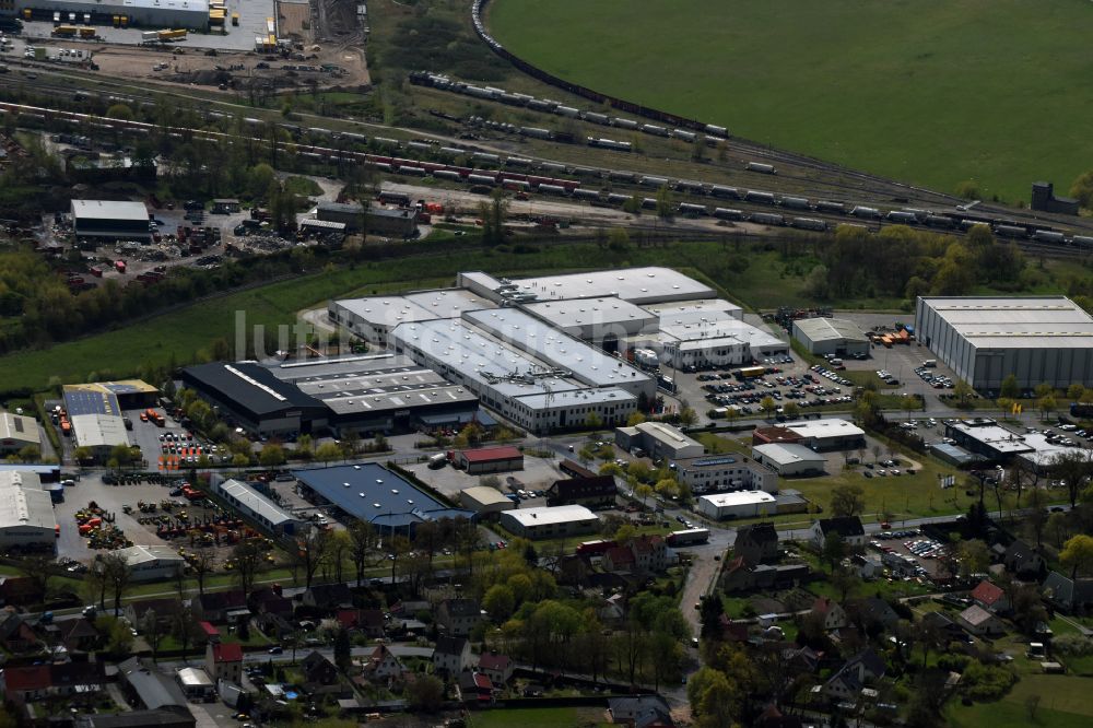 Tasdorf von oben - Gewerbegebiet Tasdorf-Süd in Tasdorf im Bundesland Brandenburg, Deutschland