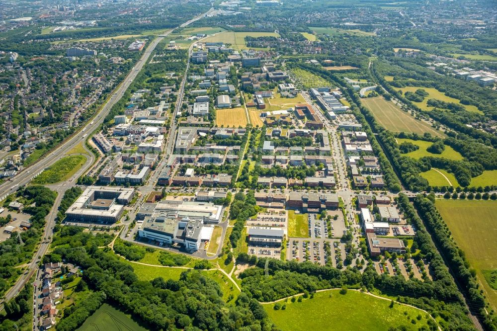 Dortmund von oben - Gewerbegebiet des TechnologieParkDortmund in Dortmund im Bundesland Nordrhein-Westfalen, Deutschland