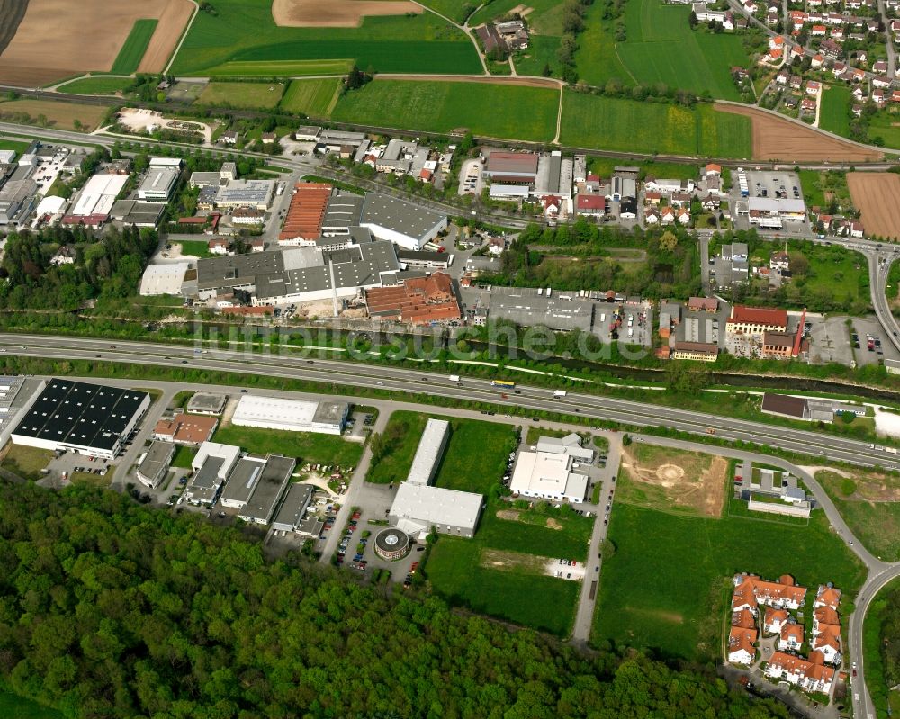 Luftaufnahme Uhingen - Gewerbegebiet in Uhingen im Bundesland Baden-Württemberg, Deutschland