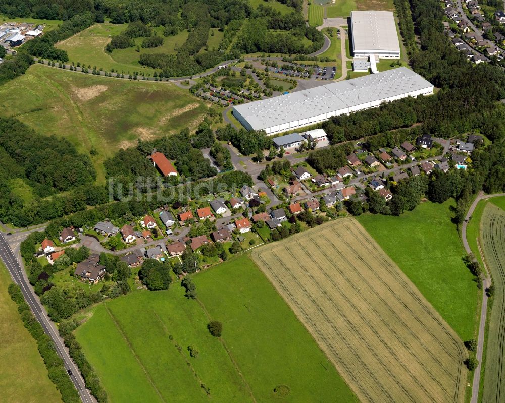 Vettelschoß aus der Vogelperspektive: Gewerbegebiet in Vettelschoß im Bundesland Rheinland-Pfalz