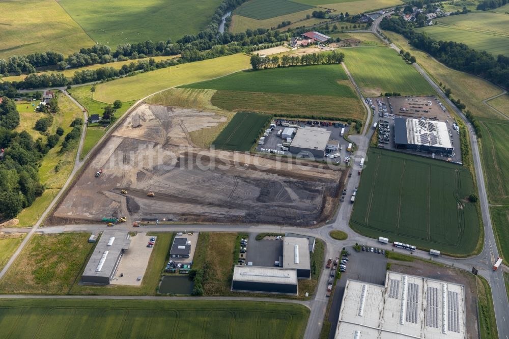 Arnsberg aus der Vogelperspektive: Gewerbegebiet an der Vosswinkler Straße in Arnsberg im Bundesland Nordrhein-Westfalen, Deutschland