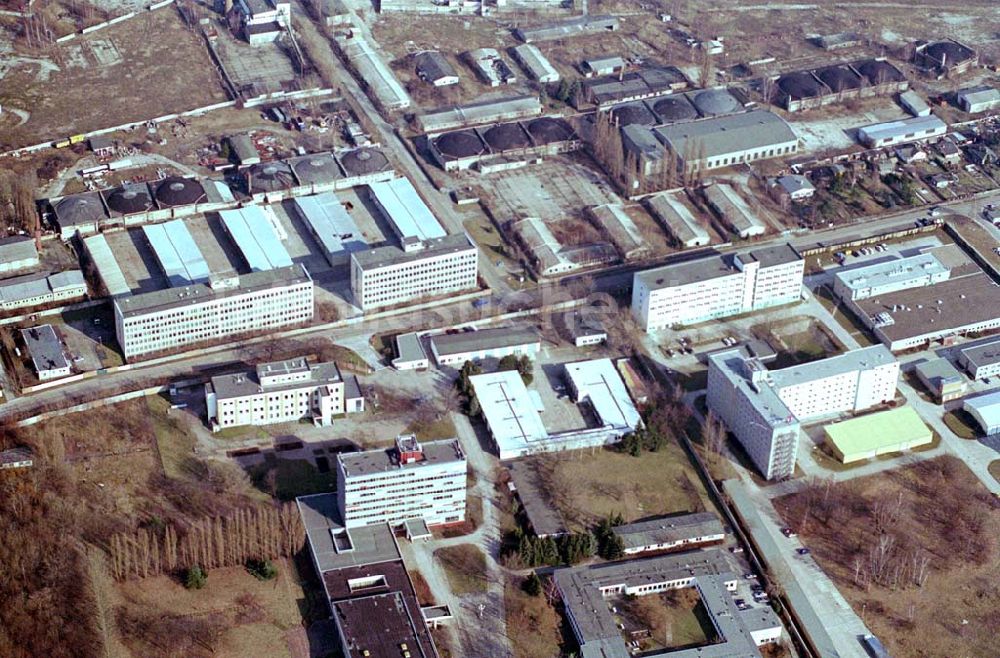 Berlin-Karlshorst von oben - Gewerbegebiet an der Waldowallee / Rheinstr., in der Nähe des Kapitulationsmuseums in Berlin-Karlshorst