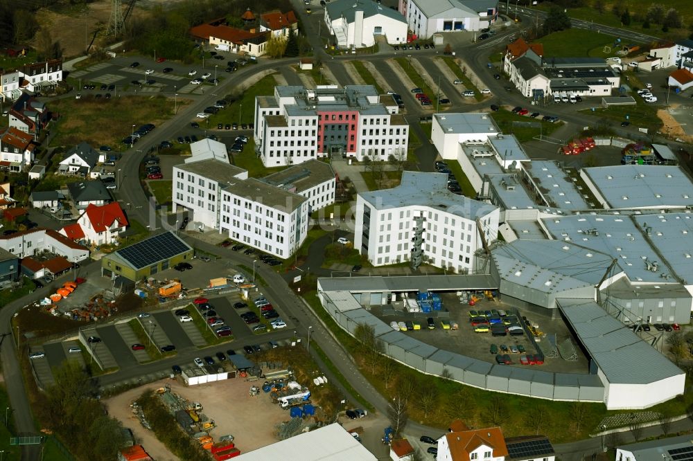 Luftbild Sailauf - Gewerbegebiet Weyberhöfe mit Blick auf das Gebäude- Ensemble der Magna International (Germany) GmbH und ACTS – Advanced Car Technology Systems GmbH & Co. KG am Kurfürst-Eppstein-Ring im Ortsteil Weiberhof in Sailauf im Bundesland Bayern, Deutschland