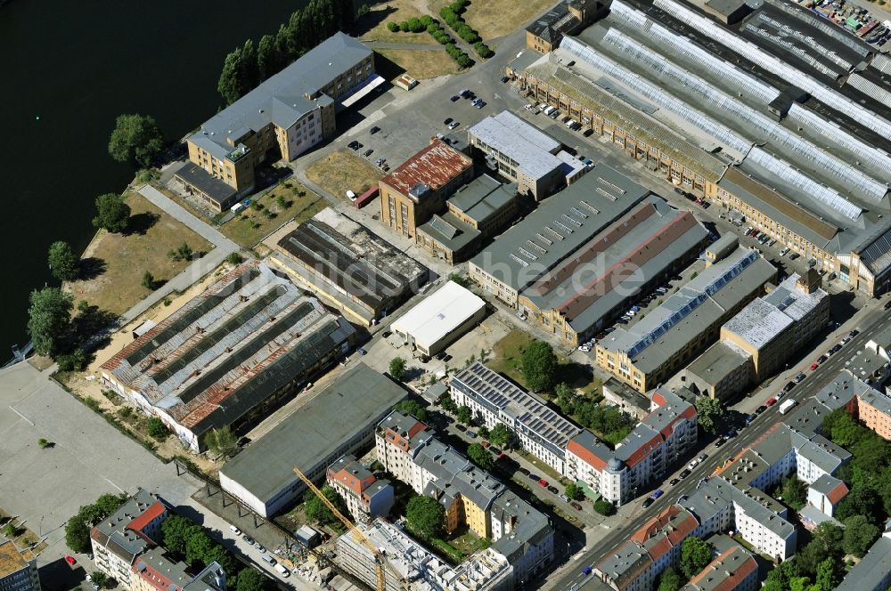 Berlin von oben - Gewerbegebiet Wilhelminenhofstraße in Ober- Schöneweide in Berlin