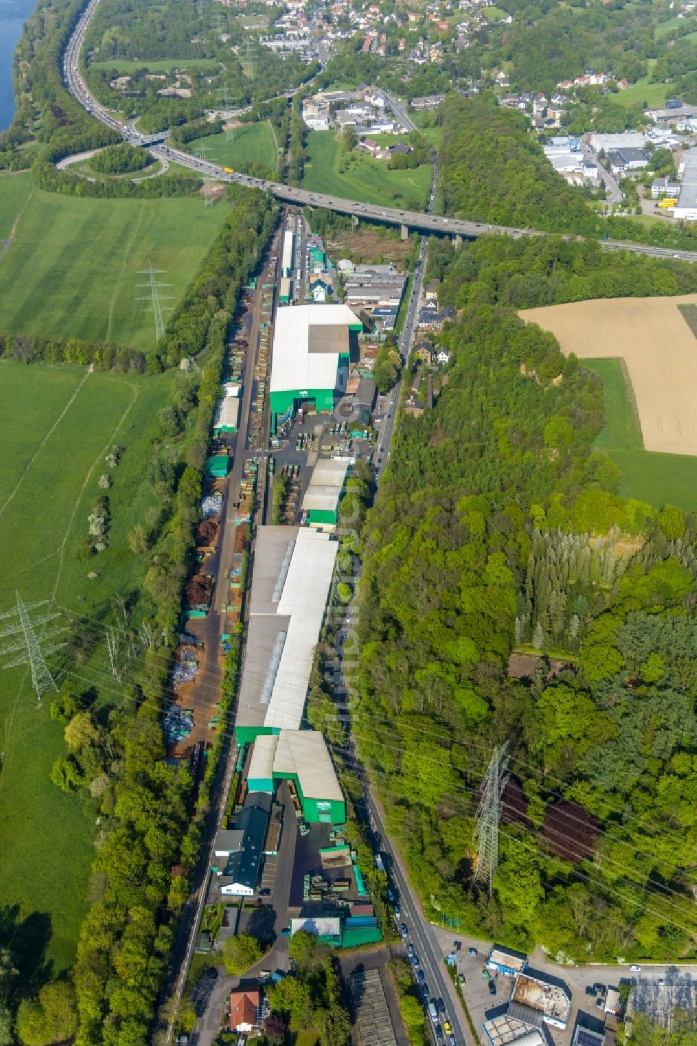 Witten von oben - Gewerbegebiet Wittener Straße zwischen Im Hammertal und Kämpenstraße im Ortsteil Buchholz in Witten im Bundesland Nordrhein-Westfalen, Deutschland