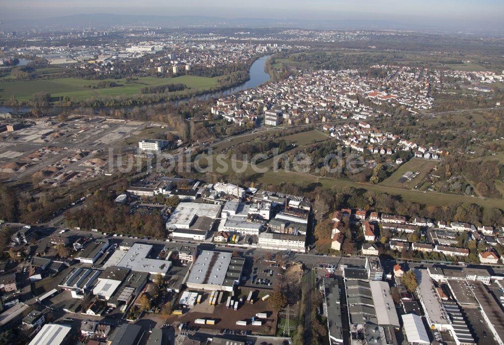 Offenbach am Main von oben - Gewerbegebiet und Wohngebiet im Ortsteil Bürgel in Offenbach am Main im Bundesland Hessen