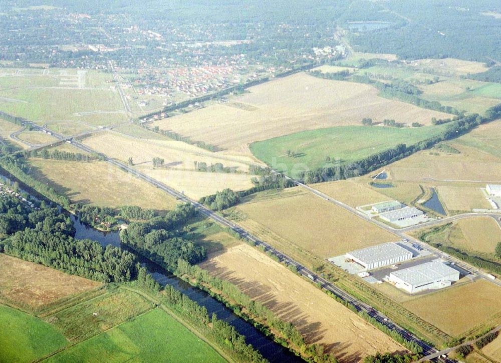 Luftbild Zeestow / Brandenburg - Gewerbegebiet Zeestow am Berliner Ring - ein Objekt der Seifert Invest GmbH in Dortmund.