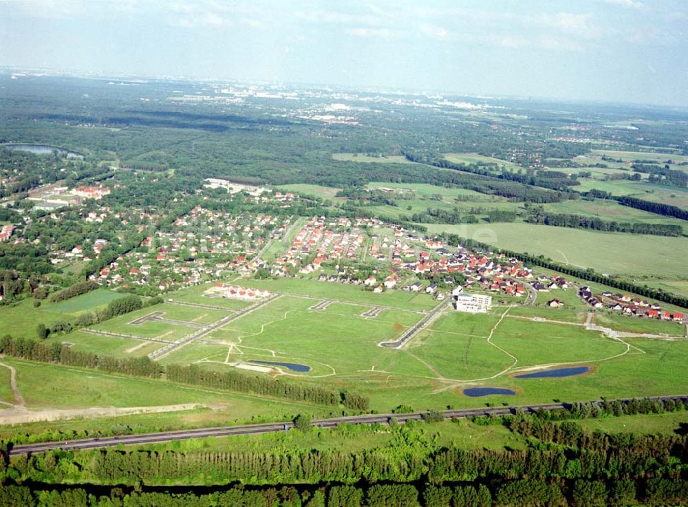 Luftaufnahme Zeestow - Gewerbegebiet Zeestow am westlichen Berliner Ring - ein Objekt der Seifert Investîtionsgesellschaft mbh in Darmstadt.