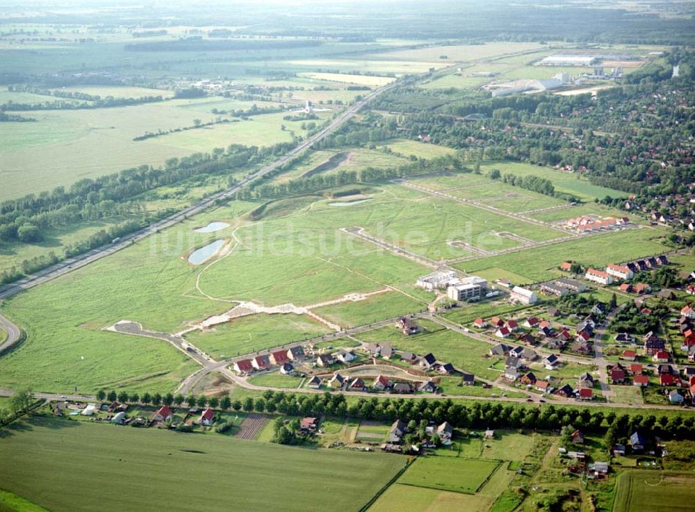 Zeestow aus der Vogelperspektive: Gewerbegebiet Zeestow am westlichen Berliner Ring - ein Objekt der Seifert Investîtionsgesellschaft mbh in Darmstadt.