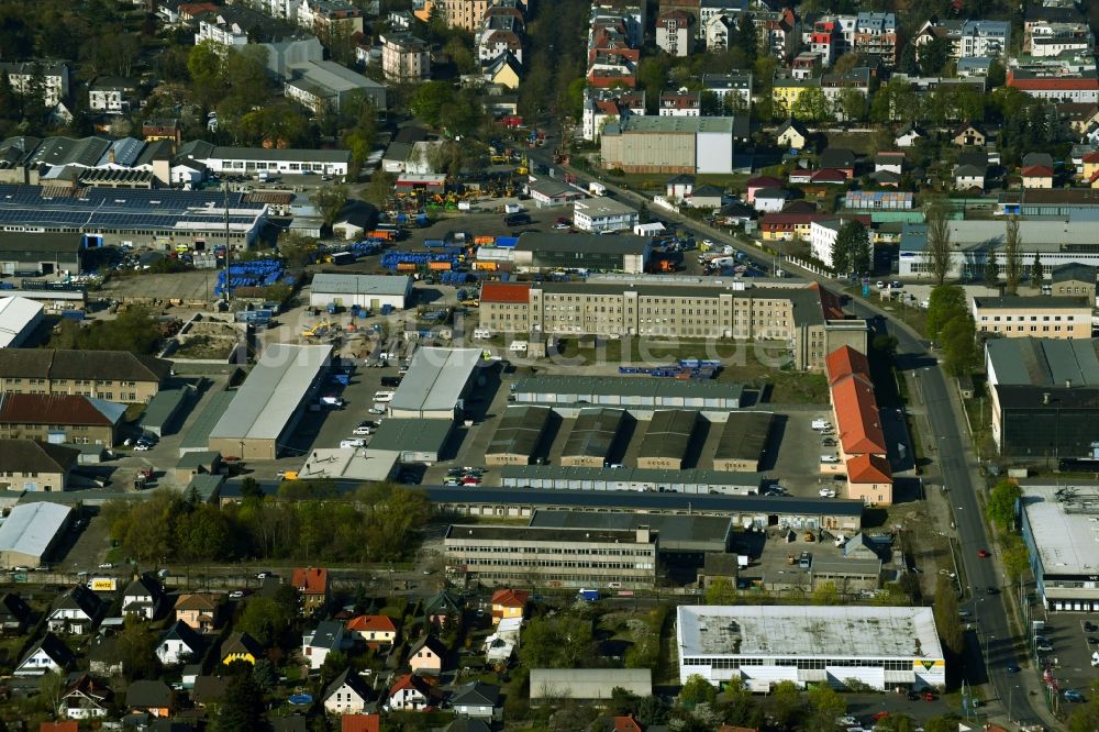 Luftbild Berlin - Gewerbegebiet zwischen Grumbkowstraße und Wackenbergstraße im Ortsteil Nierschönhausen in Berlin, Deutschland