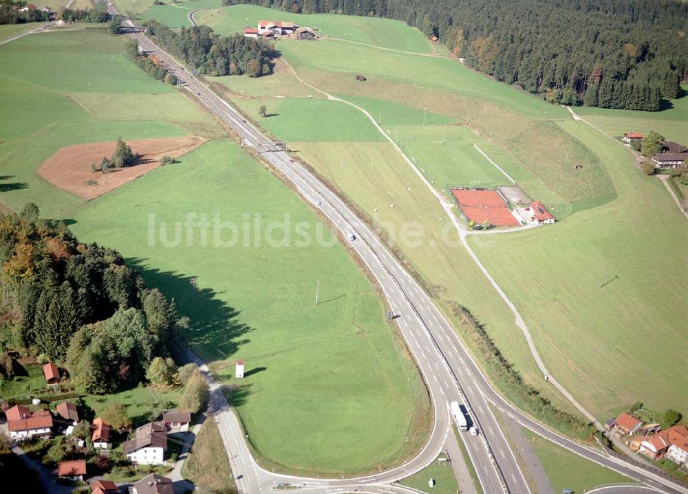 Luftbild Neukirchen / Bayern - Gewerbegrundstück Neukirchen der Unternehmensgruppe MAX AICHER an der Autobahn nach Salzburg westl. von Freilassing.