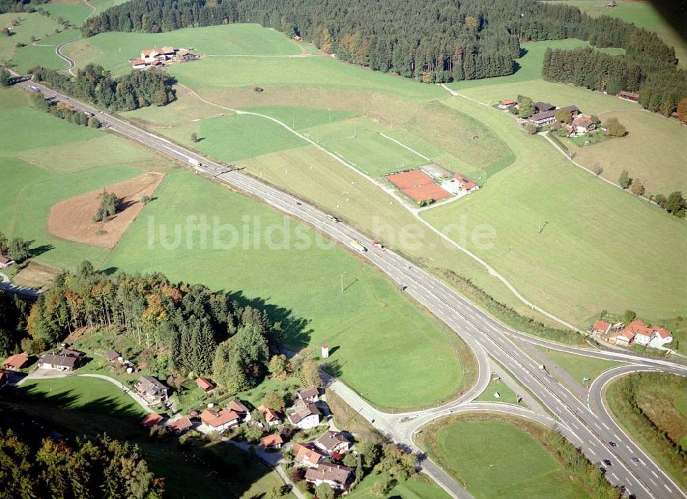 Neukirchen / Bayern aus der Vogelperspektive: Gewerbegrundstück Neukirchen der Unternehmensgruppe MAX AICHER an der Autobahn nach Salzburg westl. von Freilassing.