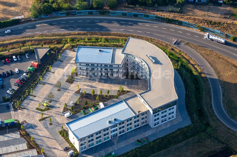 Luftbild Landau in der Pfalz - Gewerbeneubau in der Hermann-Staudinger-Straße in Queichheim im Bundesland Rheinland-Pfalz, Deutschland