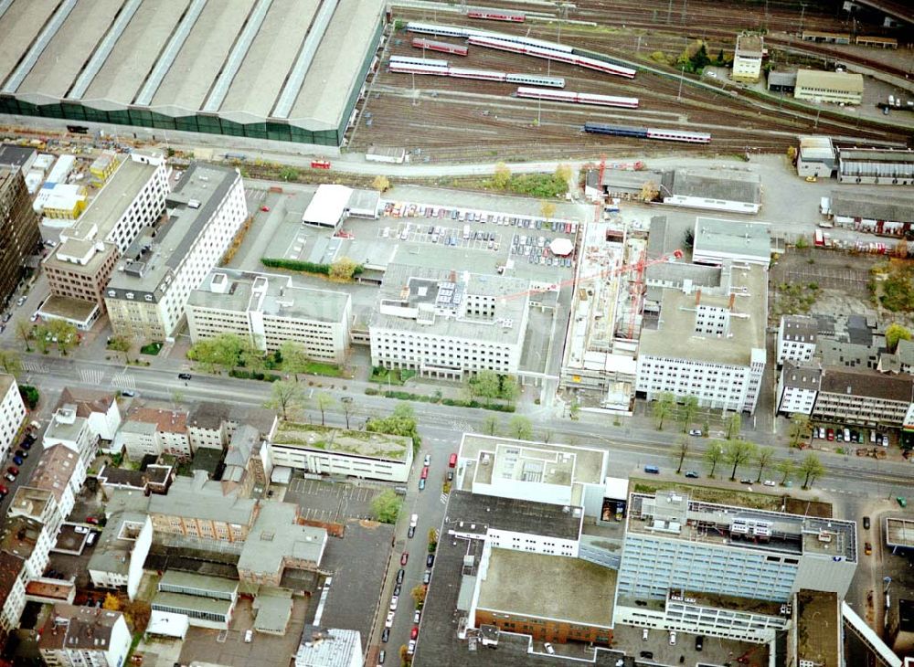 Frankfurt am Main aus der Vogelperspektive: Gewerbeobjekt der MÜBAU an der Mainzer Landstraße 195 - 219 in 60326 Frankfurt/Main. (Hessen).