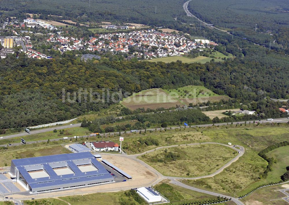 Rüsselsheim aus der Vogelperspektive: Gewerbepark / Business Park Blauer See Rüsselsheim