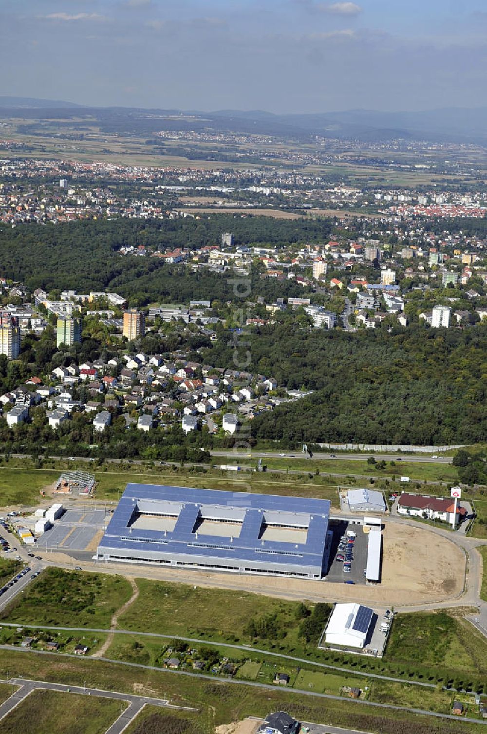 Luftaufnahme Rüsselsheim - Gewerbepark / Business Park Blauer See Rüsselsheim