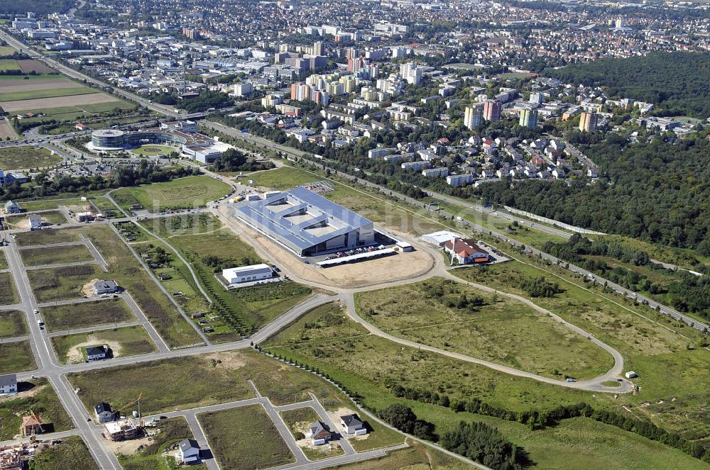 Luftaufnahme Rüsselsheim - Gewerbepark / Business Park Blauer See Rüsselsheim